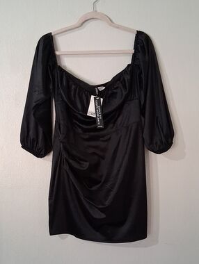H&M Black Square-Neck Off Shoulder Mid Sleeve Mini Dress